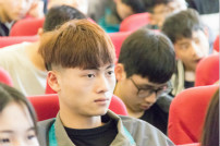 <b>互聯(lián)網(wǎng)實戰(zhàn)大課堂CEO張磊告訴你如何掌握未來</b>