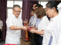 <b>2018新華互聯網科技VR師資培訓結業典禮在四川新華圓滿舉辦</b>