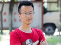 <b>不安現狀，社會闖蕩十年，選擇新華重新出發</b>