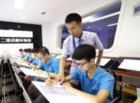 <b>面對(duì)爆款專業(yè)的你該如何抉擇？</b>