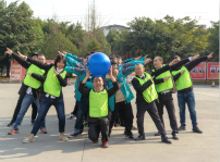 <b>歡天喜地迎新年，四川新華師生歡樂鬧新春</b>