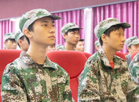 <b>做新華軍訓場上最靚的仔</b>