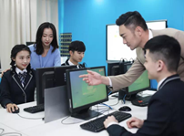 <b>阿里來了！新華·阿里云“校企聯盟·人才共建”發布會即將啟動！</b>