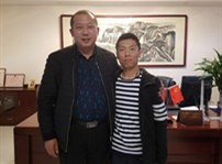 <b>畢業(yè)十年把家鄉(xiāng)蘋果銷往世界各地</b>