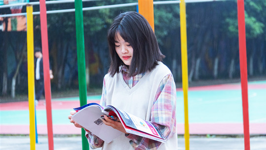 <b>初中畢業(yè)來新華，勇敢追逐設計夢 </b>