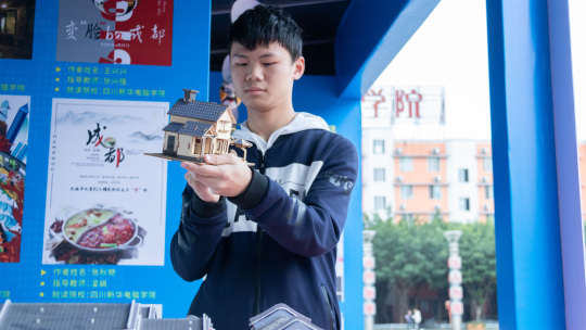 <b>曾忠瑞：換個方式逆襲成“學霸”</b>