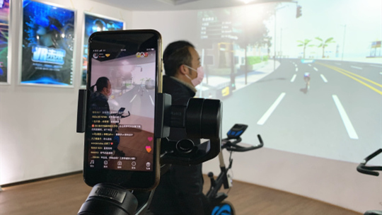 <b>足不出戶，四川新華電腦學院帶您一對一參觀校園</b>