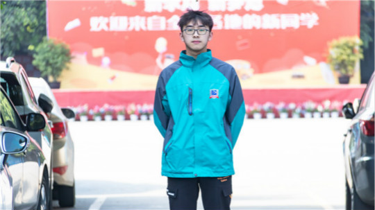 <b>年少愛追風 少年愛追夢</b>