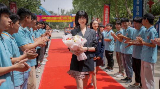 <b>新華互聯網科技再次出圈 強烈推薦</b>