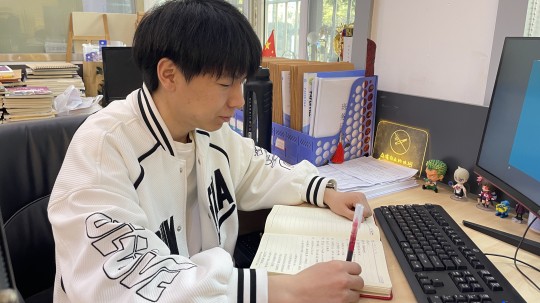 <b>新華90后老師這樣說：不以規矩，不成方圓</b>