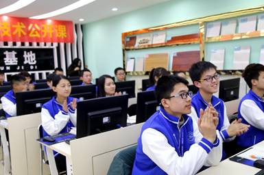 企業高管面對面 對最難就業季說byebye