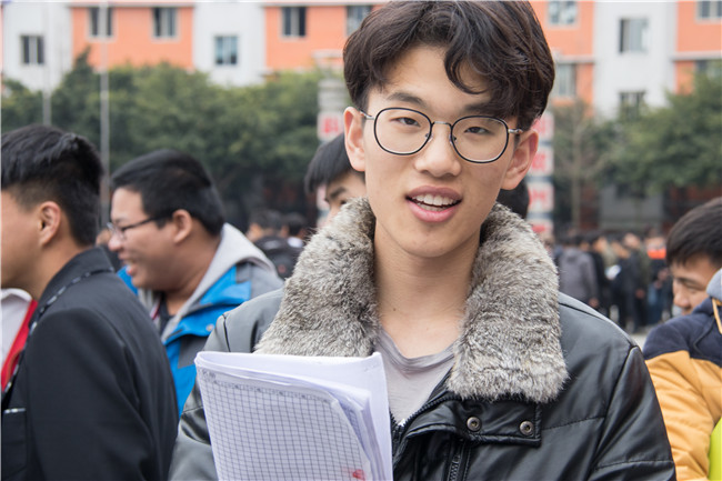 長得帥氣是優(yōu)勢(shì)，活得帥氣才是本事