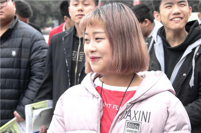 從航空服務(wù)到設(shè)計師，她更愛這里