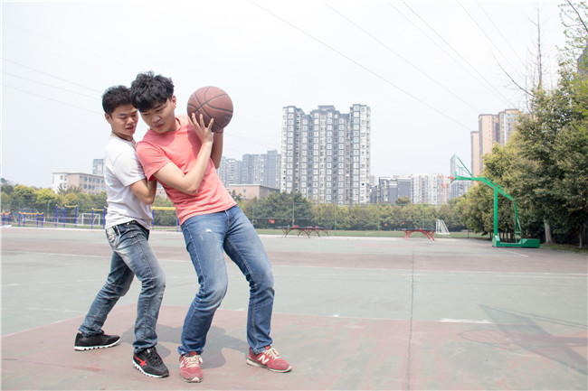 來到新華之后，與曾經那個迷茫的自己說再見