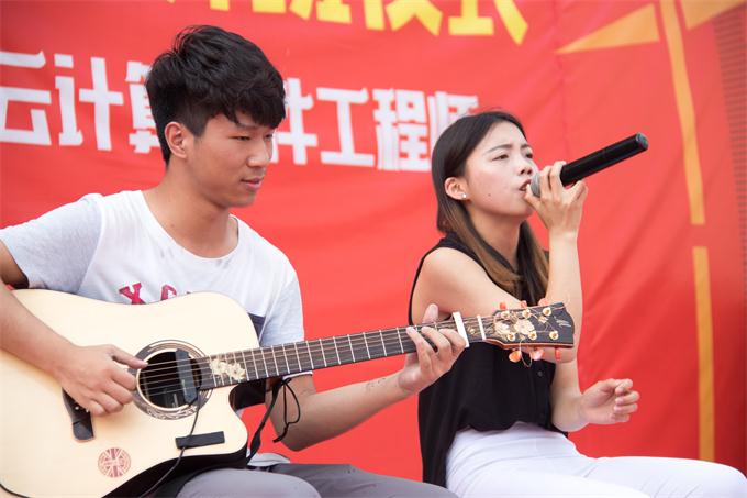 新華達人秀“十佳歌手”復(fù)賽全面啟動