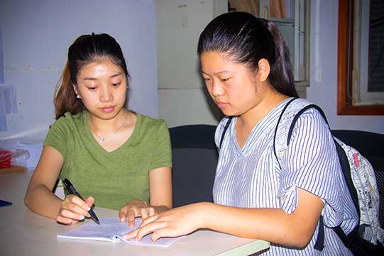 為了更快的實(shí)現(xiàn)夢(mèng)想，她放棄二本，毅然報(bào)讀我校