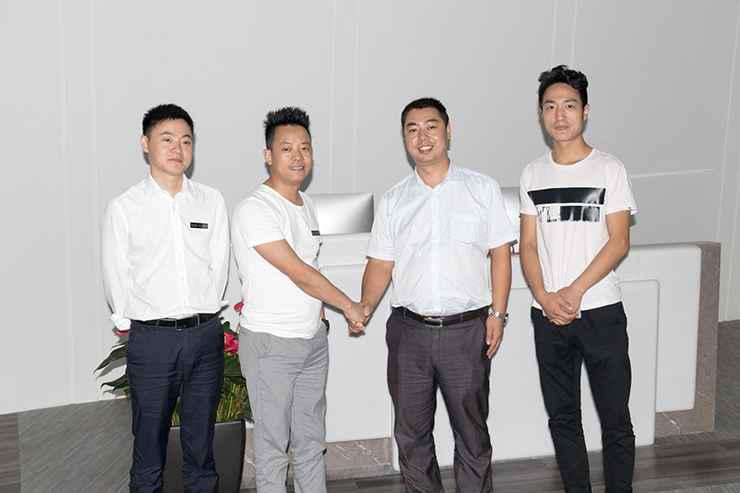 與智能握手，四川新華電腦學院學子名企參觀行