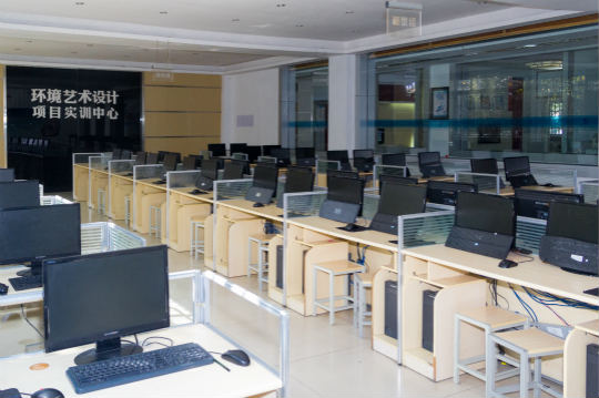 傳說中高逼格新華教學環(huán)境到底是什么樣的？