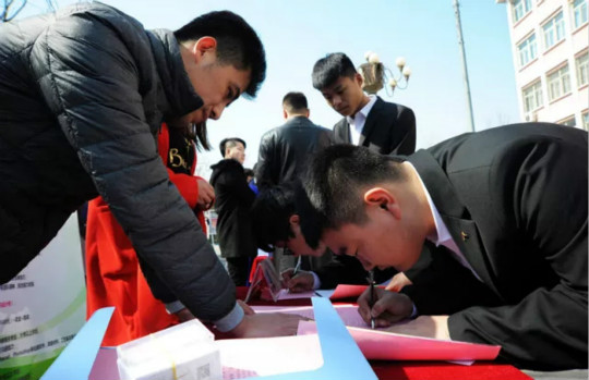 又雙叒叕上央視，看新華互聯網科技助力中國職教夢！