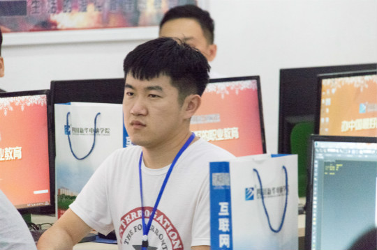 新華互聯網科技2018暑期VR師資培訓之：讓VR在課堂上誕生