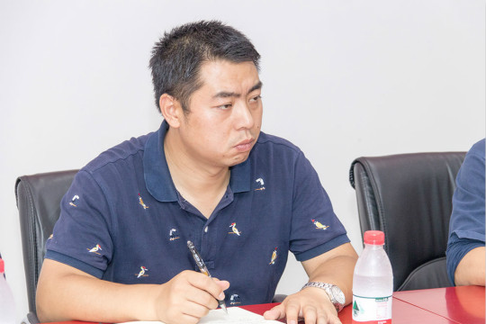 熱烈歡迎國開區(qū)四川省網(wǎng)商總部經(jīng)濟產(chǎn)業(yè)園領導蒞臨四川新華