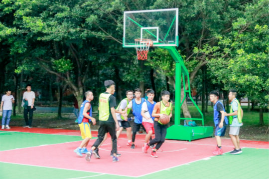 完美收官！四川新華籃球賽火力全開 決賽現場上演強強對決！