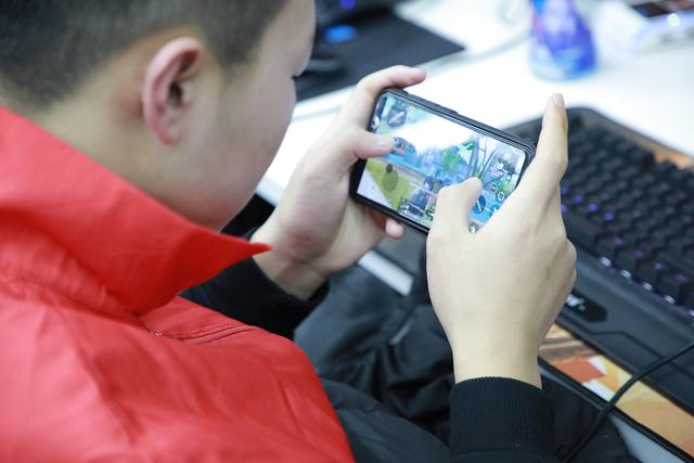 理實(shí)結(jié)合，新華學(xué)子展現(xiàn)專業(yè)電競(jìng)風(fēng)采！