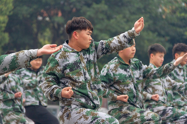 追夢新華人|因為夢想·光芒萬丈！