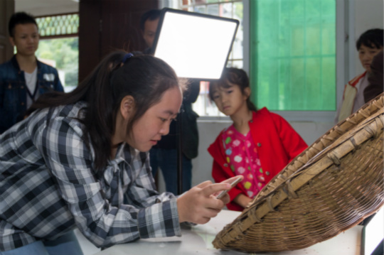 【永恒的初心】新華公益進行時，互聯網助力農村特色產業行萬里！