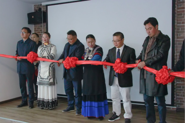 【永恒的初心】新華公益進行時，互聯網助力農村特色產業行萬里！