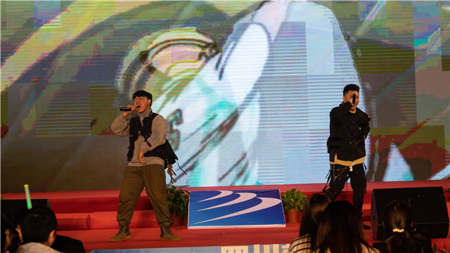 多圖預(yù)警，四川新華“慶國慶·迎新生”大型文藝晚會(huì)精彩回顧！