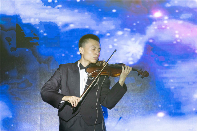 多圖預(yù)警，四川新華“慶國慶·迎新生”大型文藝晚會(huì)精彩回顧！