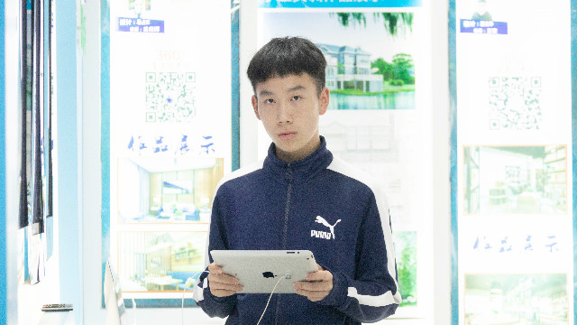 不愿荒廢青春，我來新華開啟新人生