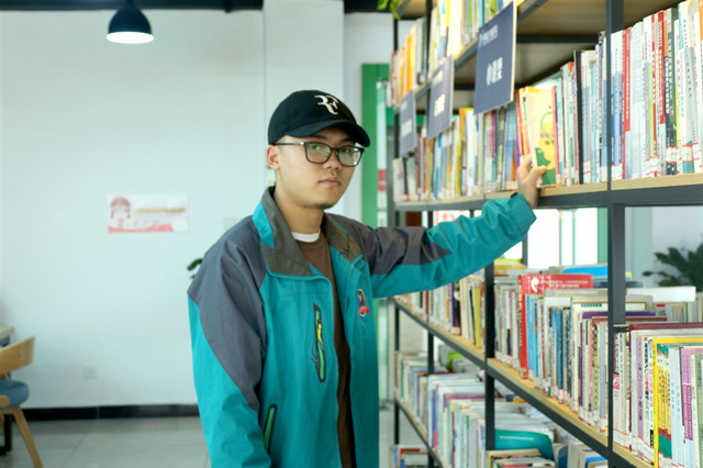 高考落榜不氣餒，來新華演繹精彩人生