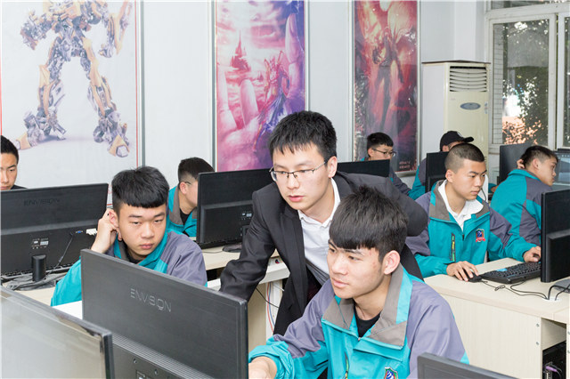 學技術為什么選擇四川新華之教學篇