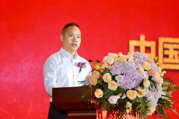 中國東方教育上市周年慶典暨“職教藍皮書”發(fā)布儀式圓滿結(jié)束