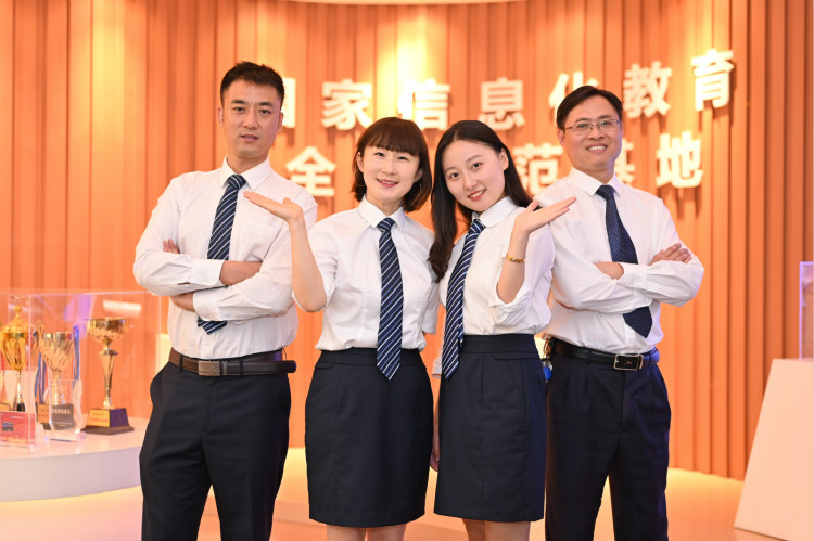 最強擇校季！為什么說學(xué)互聯(lián)網(wǎng)技術(shù)要趁早