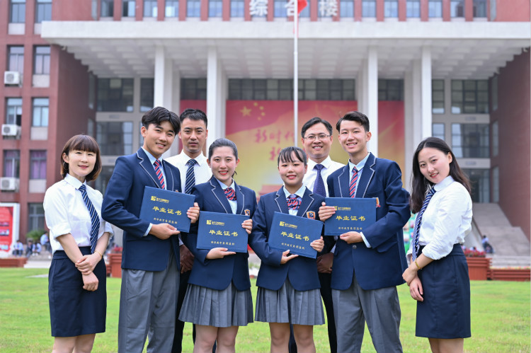 職業(yè)教育托舉新希望，如何選擇一所好學(xué)校？