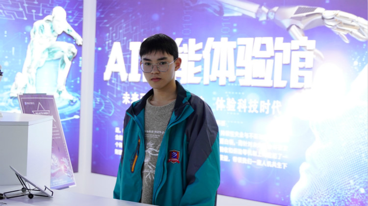 職高轉(zhuǎn)校來新華，智行天下 技贏未來！