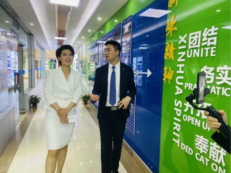四川新華電腦學院雙選會現場，人才爭奪戰正式打響！