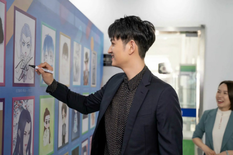 馬可來新華重拾校園生活，青春“競”是精彩！