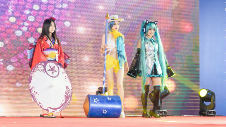 燃！為夢(mèng)想加冕！奔跑吧新青年！