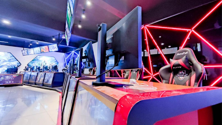 明星進校園丨如果你在新華見到了他請不要驚訝！