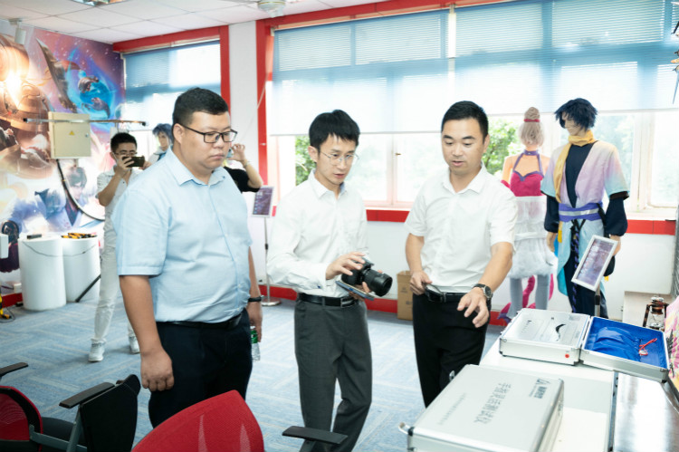 央視頻云端夏令營攜手新華電腦，開啟動漫設計小課堂！