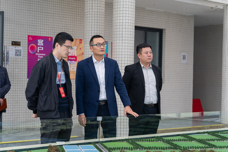 情系學子|院校領導走訪京東，看望電商實訓學生！