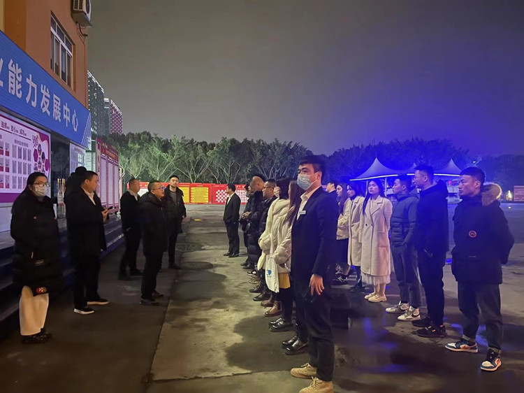 心系新生 關心慰問|校領導走訪慰問2022級新生