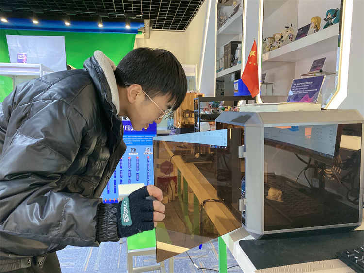 打工太辛苦擇校再讀，用技術與實力逆襲