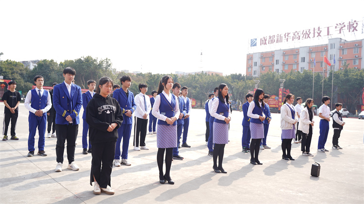 國防風(fēng)采！新華國防少年不怕練！