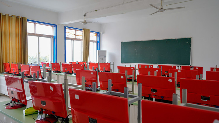 成都新華高級技工學校升格儀式即啟幕！優勢有哪些？