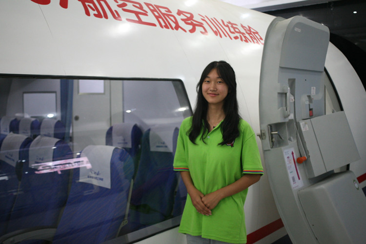 新生故事|秀外慧中，負氣含靈